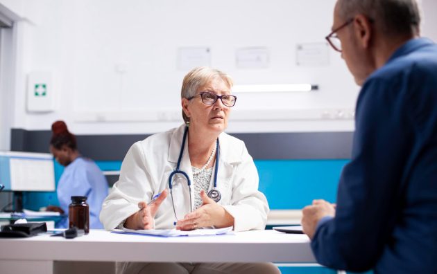 Assurance santé senior dépassement d’honoraires 2025 : remboursements et conseils listepro