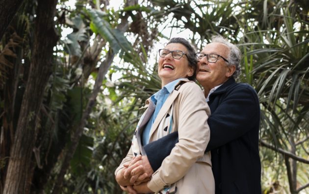 Comparer les mutuelles senior en 2025 : les 6 critères clés listepro