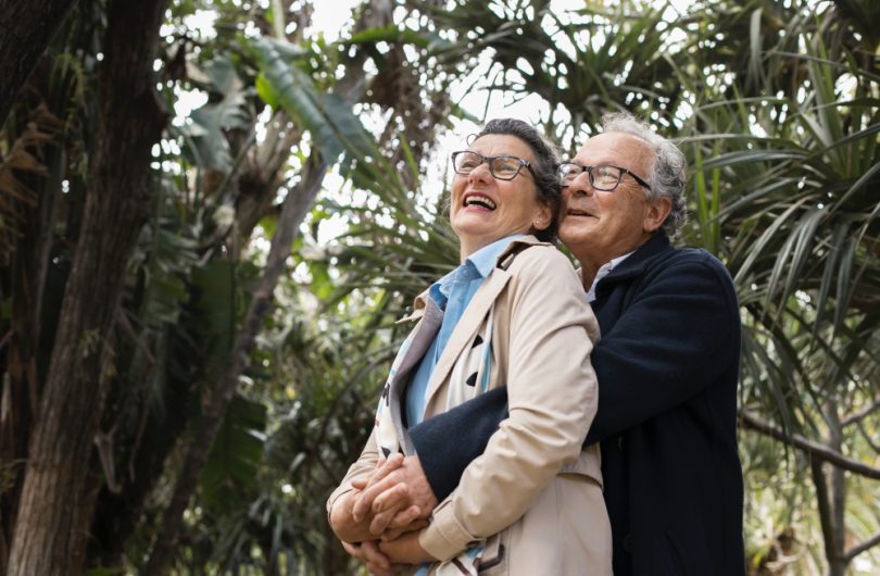 Comparer les mutuelles senior en 2025 : les 6 critères clés listepro